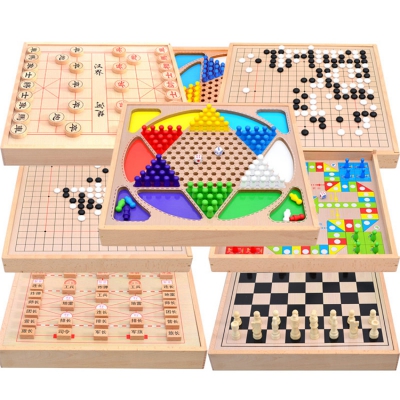 Solid Wooden Chess Game for Child Entertainment Centers 